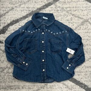 Gap kids girl size small 6-7 jean jacket light weight blue button hearts pockets